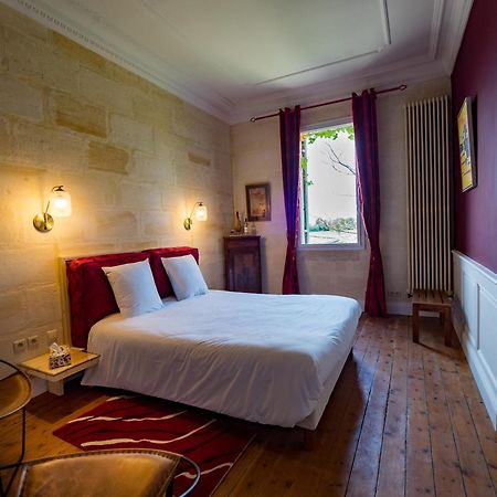 Hotel Petit Garros Fronsac  Habitación foto